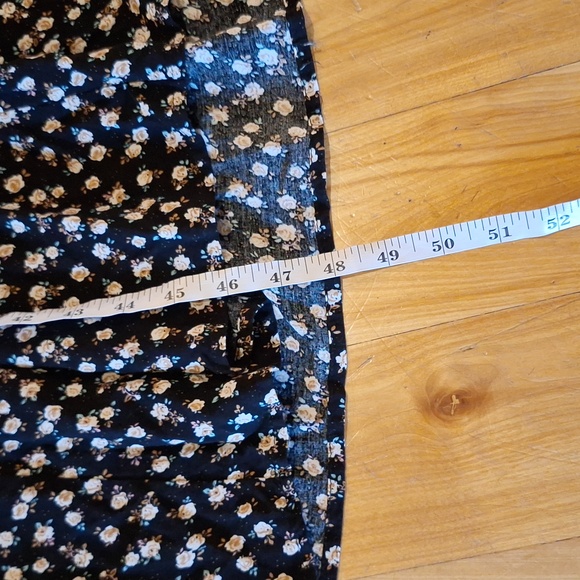 Natural Life Rebecca Midi Dress Black Cream Roses Floral Print Size Large Modest - Picture 13 of 13